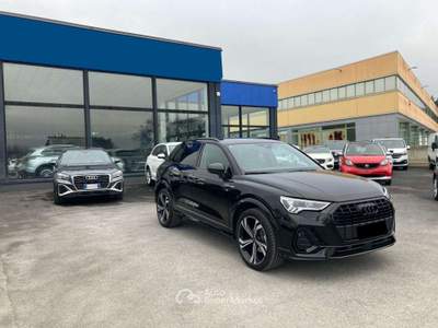 Audi Q3 35 2.0 tdi Identity Black s-tronic Nero usata Treia