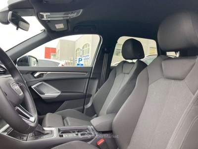Audi Q3 35 2.0 tdi Identity Black s-tronic Nero usata Treia