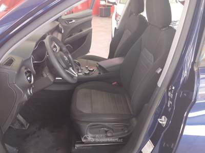 Alfa Romeo Stelvio AT8 RWD Business Blu/Azzurro usata Isernia