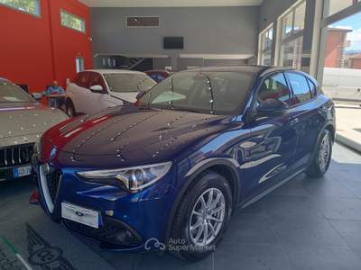 Alfa Romeo Stelvio AT8 RWD Business Blu/Azzurro usata Isernia