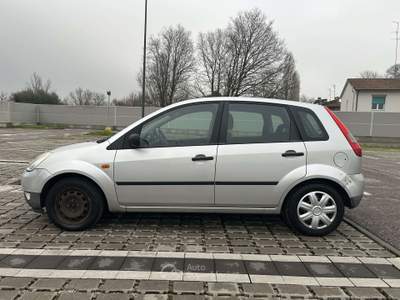 Ford Fiesta 5p 1.2 16v 75CV Grigio usata Ferrara