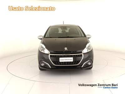 Peugeot 208 5p 1.2 puretech allure 82cv Nero usata Bari