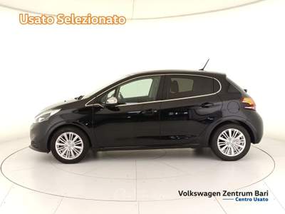 Peugeot 208 5p 1.2 puretech allure 82cv Nero usata Bari