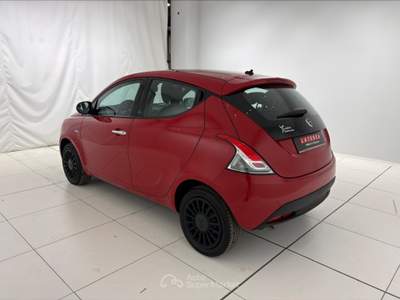 Lancia Ypsilon Ypsilon 1.2 silver gpl 69cv Rosso usata Settimo Torinese
