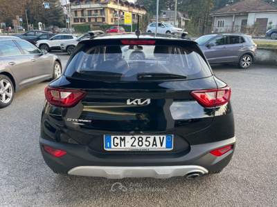 Kia Stonic 1.0 T-GDi 100 CV MHEV MT Urban Nero usata Arsago Seprio