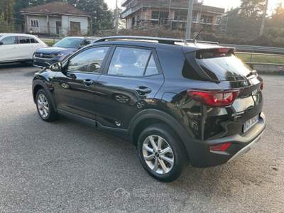 Kia Stonic 1.0 T-GDi 100 CV MHEV MT Urban Nero usata Arsago Seprio