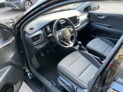 Kia Stonic 1.0 T-GDi 100 CV MHEV MT Urban Nero usata Arsago Seprio