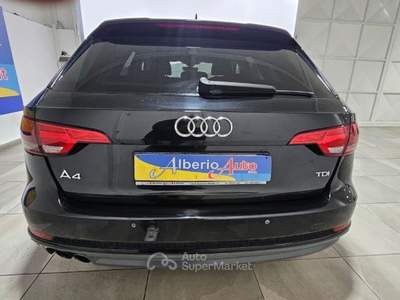 Audi A4 2.0 TDI 190 CV S tronic S-Line Nero usata ADRANO