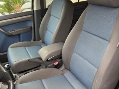 Volkswagen Touran TOURAN BENZINA Nero usata Giugliano in Campania