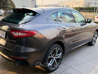Maserati Levante V6 Diesel 275 CV AWD Gransport *21'', MATRIX, 360° DRIVER ASSISTANCE+ PACK, PROMO AZZURRA* Grigio usata Suzzara