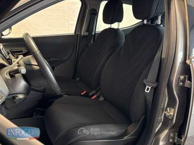 Lancia Ypsilon 1.0 Hybrid 70 CV Gold - PROMO Grigio usata Este