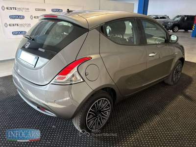 Lancia Ypsilon 1.0 Hybrid 70 CV Gold - PROMO Grigio usata Este
