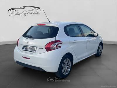 Peugeot 208 208 1.4 HDi 68 CV 5p. Allure OUTLET! Bianco usata Qualiano
