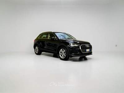 Audi Q3 35 2.0 tdi s-tronic Nero usata Parma Audi Q3 35 2.0 tdi s-tronic Nero usata Parma