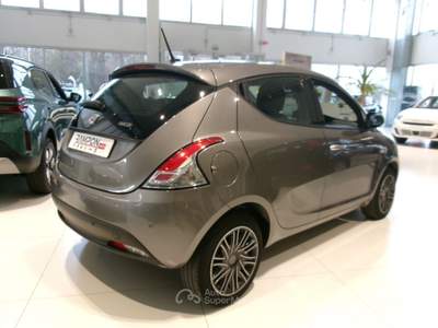 Lancia Ypsilon Ypsilon 1.0 FireFly 5 porte S&S Hybrid Ecochic Gold Grigio usata SAN DONA' DI PIAVE