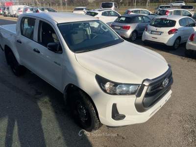 Toyota Hilux 2.8 D-4D 4WD 4 porte Double Cab Comfort Bianco usata Scandiano