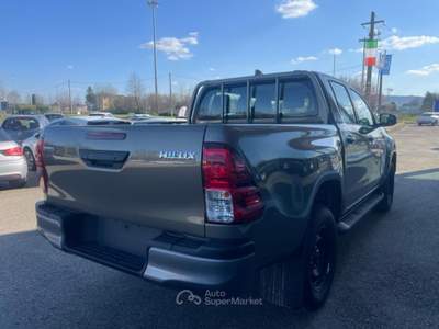 Toyota Hilux 2.8 D-4D 4WD 4 porte Double Cab Comfort Grigio usata Scandiano