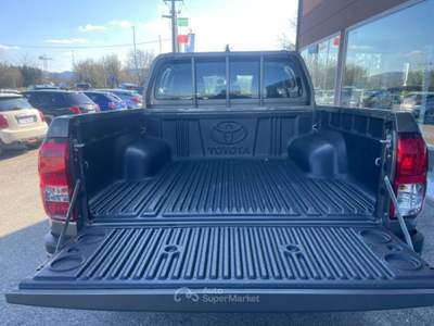 Toyota Hilux 2.8 D-4D 4WD 4 porte Double Cab Comfort Grigio usata Scandiano