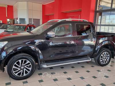 Nissan Navara 4WD Double Cab Visia Nero usata Bisceglie