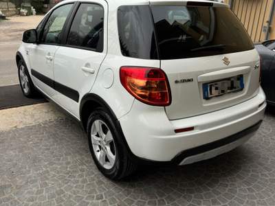 Suzuki SX4 SUZUKI SX4 Bianco usata Sant'Antimo