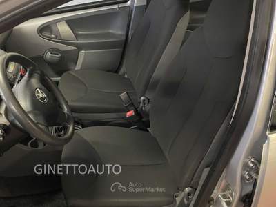 Toyota Aygo Aygo 5p 1.0 Now FL per neopatentati Argento usata Sesto San Giovanni