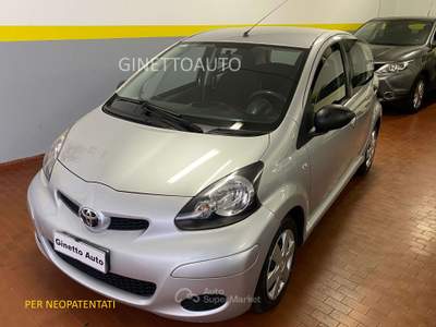 Toyota Aygo Aygo 5p 1.0 Now FL per neopatentati Argento usata Sesto San Giovanni