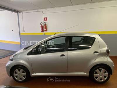 Toyota Aygo Aygo 5p 1.0 Now FL per neopatentati Argento usata Sesto San Giovanni