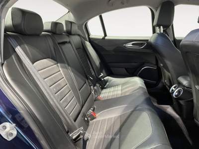 Alfa Romeo Giulia 2.2d 160CV Autom. Executive Blu/Azzurro usata Ravenna