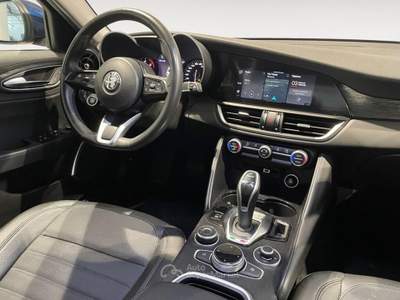Alfa Romeo Giulia 2.2d 160CV Autom. Executive Blu/Azzurro usata Ravenna
