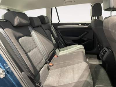 Volkswagen Passat 2.0 Tdi 150CV DSG Business Blu/Azzurro usata Ravenna