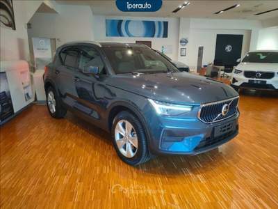Volvo XC40 2.0 b3 Core auto Blu/Azzurro usata Bergamo