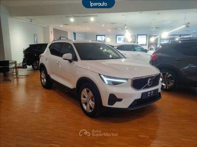Volvo XC40 2.0 b3 Core auto Bianco usata Bergamo