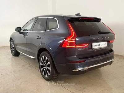 Volvo XC60 Plus, B4 AWD mild hybrid, Diesel, Bright Blu/Azzurro usata Altavilla Vicentina