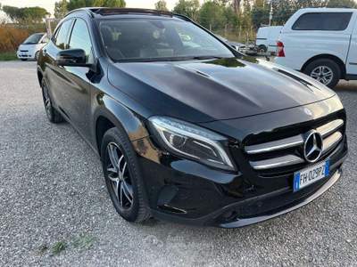 Mercedes-Benz GLA 136cv Nero usata Grosseto