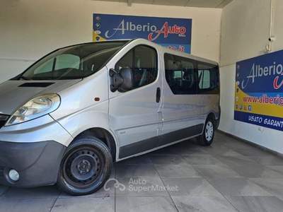 Opel Vivaro 27 2.0 CDTI 120CV PC-TN Combi 9 posti Grigio usata ADRANO