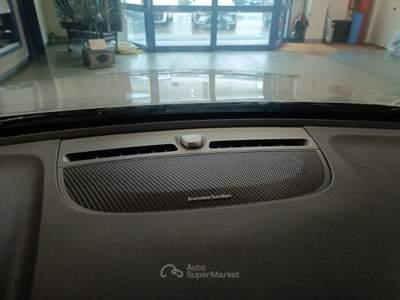 Volvo XC40 B4 automatico Plus Dark Grigio usata Novara