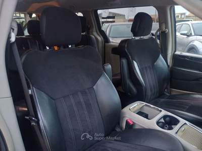 Lancia Voyager Platinum 177 CV Nero usata Monopoli