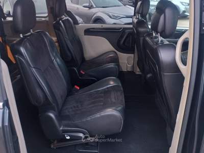 Lancia Voyager Platinum 177 CV Nero usata Monopoli
