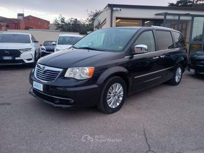 Lancia Voyager Platinum 177 CV Nero usata Monopoli