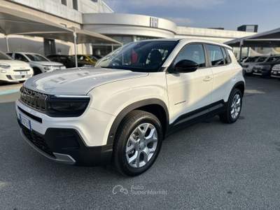 Jeep Avenger Avenger 1.2 Turbo 100 CV MHEV Altitude Bianco usata Cherasco