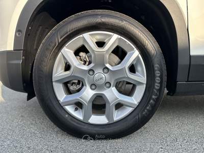 Jeep Avenger Avenger 1.2 Turbo 100 CV MHEV Altitude Bianco usata Cherasco