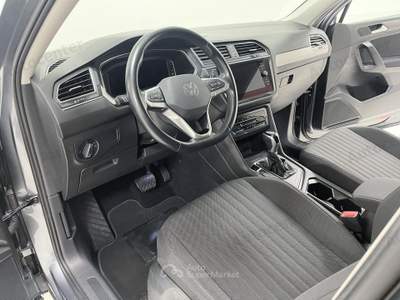 Volkswagen Tiguan Allspace dsg 2.0 tdi Life 150cv 7 posti Grigio usata Bassano del Grappa