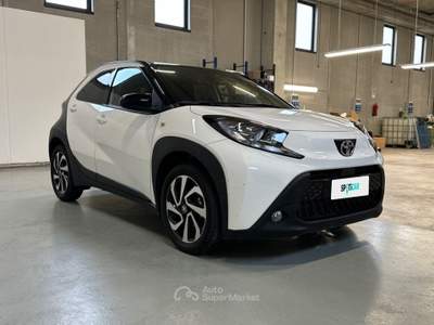 Toyota Aygo X 1.0B (72 CV) Trend S-CVT Bianco usata Milano