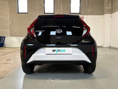 Toyota Aygo X 1.0B (72 CV) Trend S-CVT Bianco usata Milano