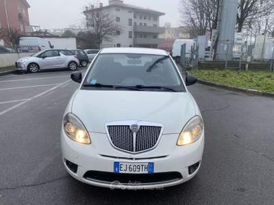 Lancia Ypsilon Y 1.2 UNICA  NEOPATENTATI Bianco usata Treviglio