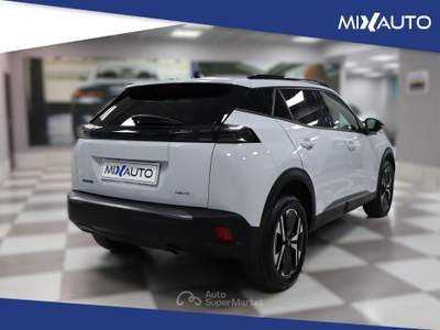 Peugeot 2008 1.2 Puretech Allure S&amp;S 100CV Bianco usata Latina