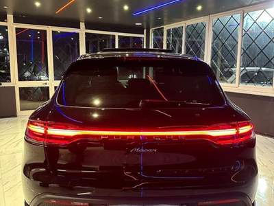 Porsche Macan 2.0 Nero usata Maddaloni