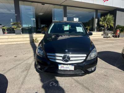 Mercedes-Benz Classe B B 180 CDI Premium NEOPATENTATI Nero usata Pignataro Interamna