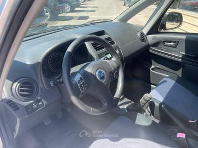 Fiat Sedici 4x4 Dynamic NEOPATENTATI Argento usata Pignataro Interamna