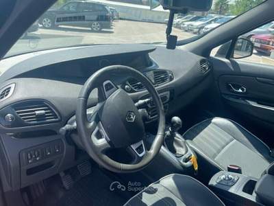 Renault Scénic scenik Xmod 1.5 dCi 110CV SES BOSE NEOPATENTATI Nero usata Pignataro Interamna